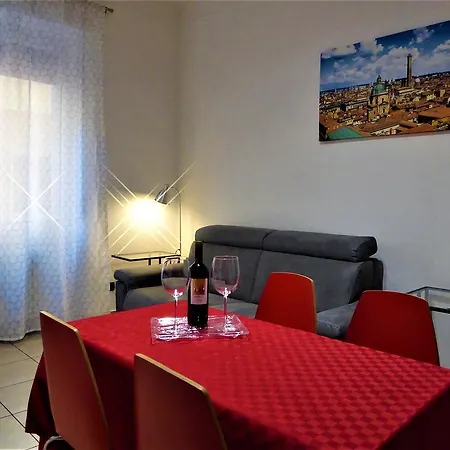 Montebello House Apartment *